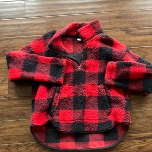 Old Navy. Sherpa pullover. Buffalo (red and black). Size large